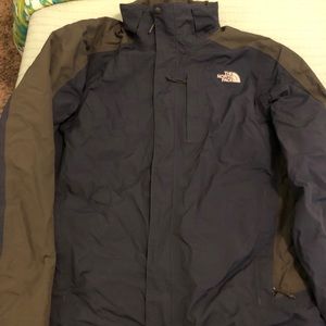 Men’s North Face heavy Coat size XL